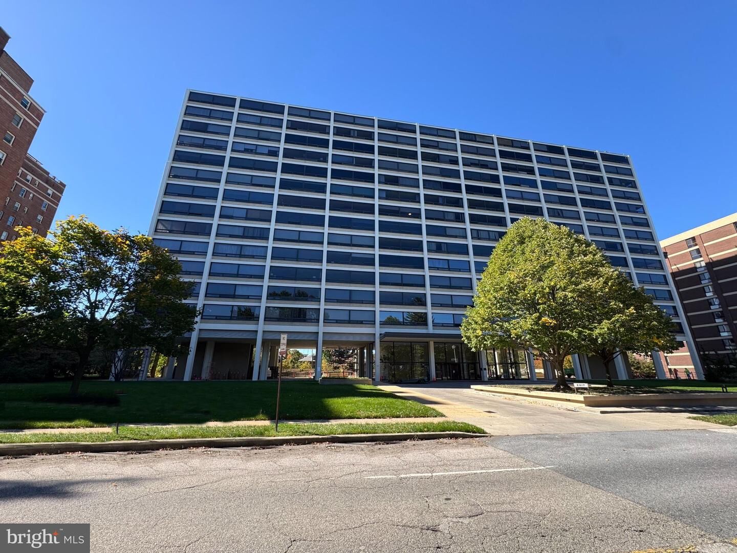 Property Photo:  4000 N Charles Street 1510  MD 21218 