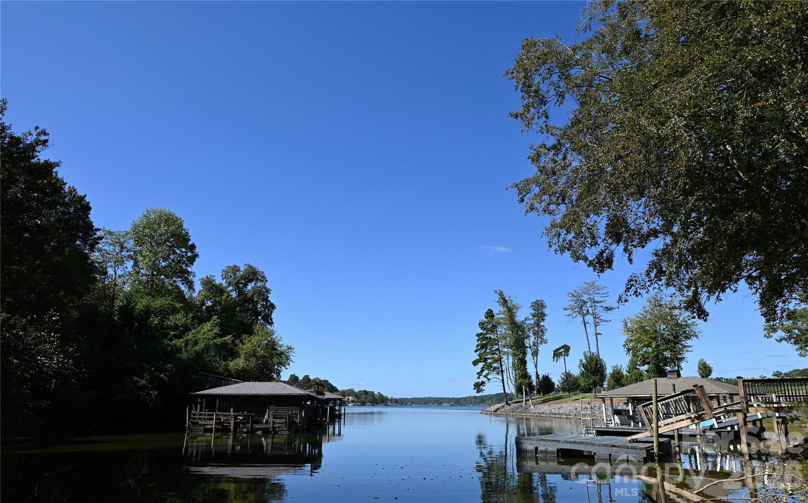 Property Photo: 4559 1st Street NW NC 28601