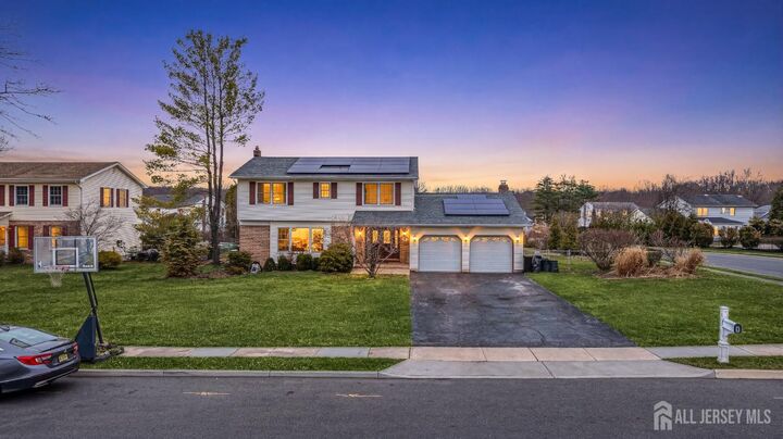 Property Photo:  6 Stafford Road  NJ 08852 