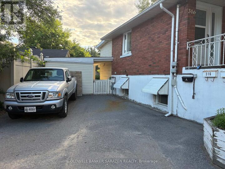 Property Photo:  316 Lafontaine Avenue  ON K1L 6X2 