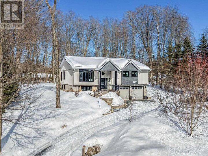 Photo de la propriété:  130 Birkshire Pl  ON P6A 6J8 