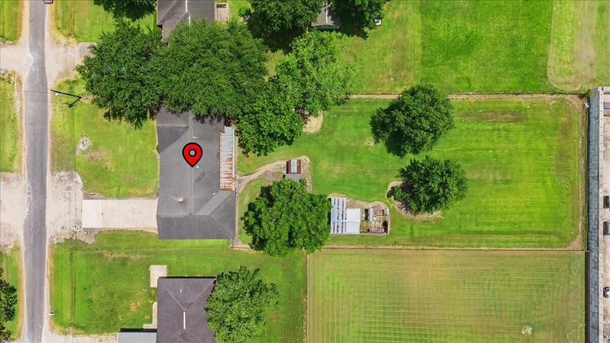 Property Photo:  1532 Sunny Acres  TX 77665 