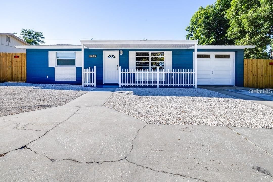 Property Photo:  5026 Moog Road  FL 34690 