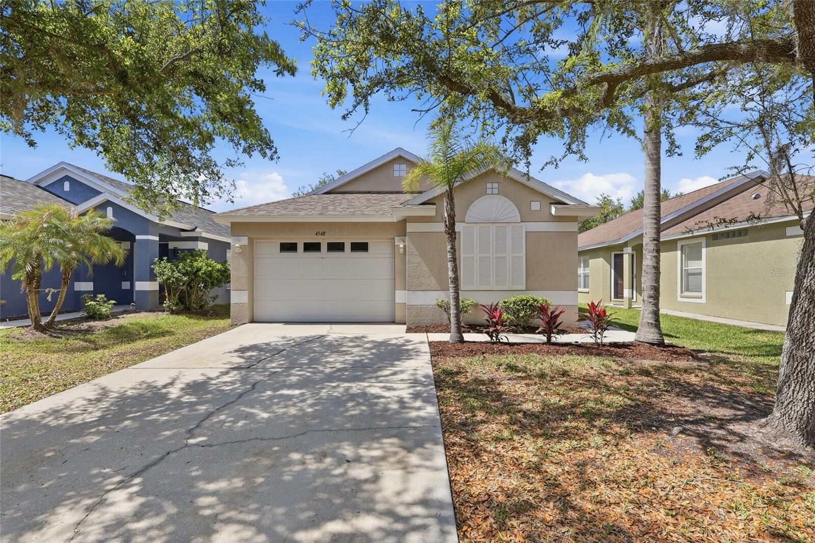 Property Photo:  4548 White Bay Circle  FL 33545 