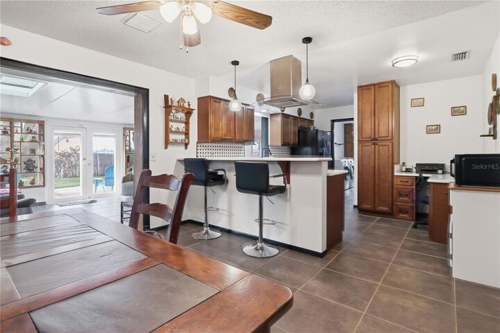 Property Photo:  1307 Ortega Street  FL 32708 