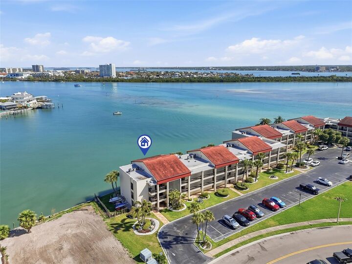 Property Photo: 868 Bayway Boulevard 101 FL 33767