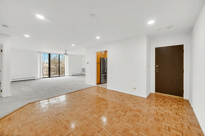 Property Photo:  4731 Saint Joseph Creek Road 4E  IL 60532 