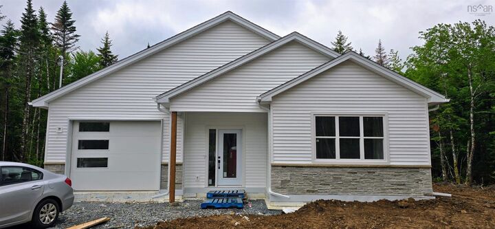 47 Moonlight Drive — photo 1