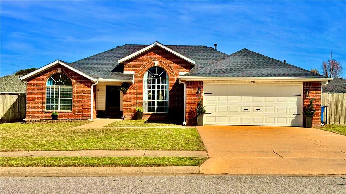 Property Photo:  2310 SW 17th  AR 72713 