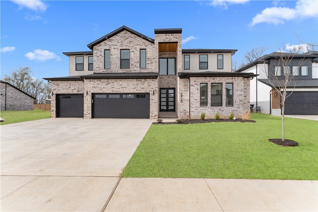 Property Photo:  4420 S 88th Street  AR 72713 