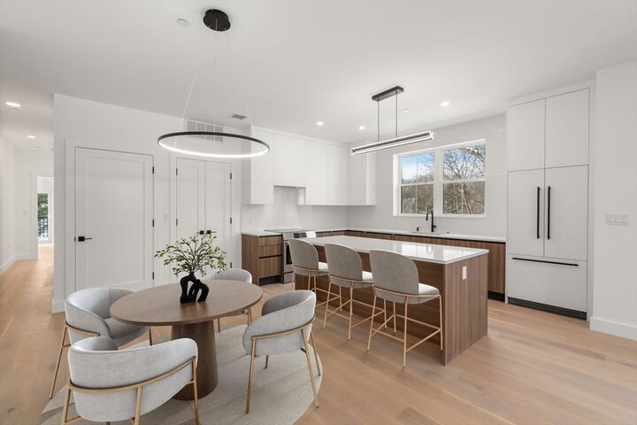 Property Photo:  16 Stearns Rd 208  MA 02482 