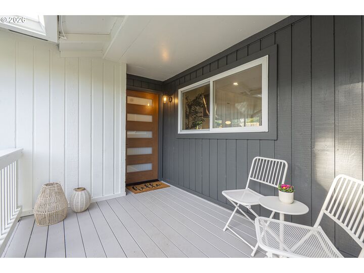 Property Photo: 10047 SW 25th Ave OR 97219