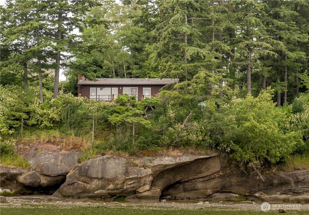 Property Photo:  2351 N Nugent Road  WA 98262 