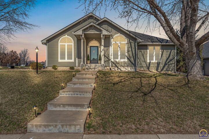 Property Photo:  7710 SW 27th St  KS 66614 