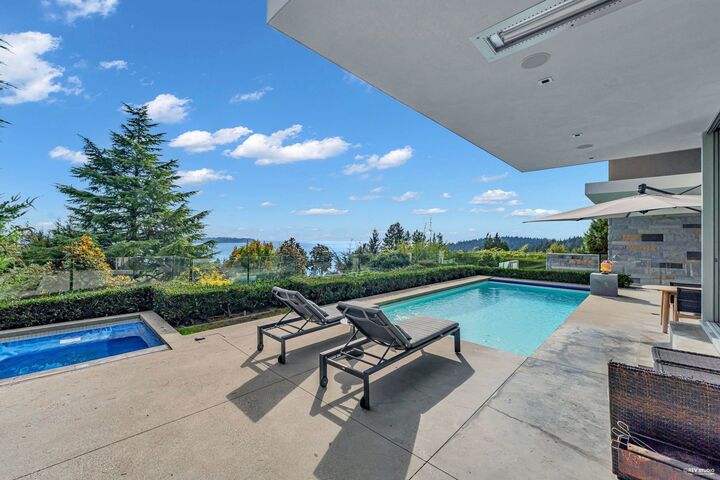 Property Photo: 4313 Rockridge Road BC V7W 1A6