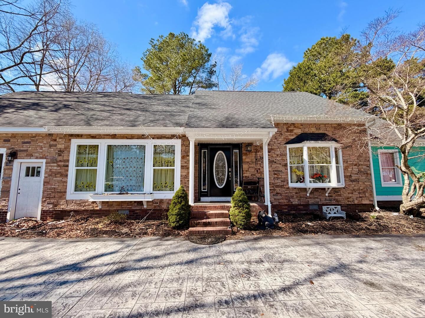 Property Photo: 608 W Main Street MD 21826