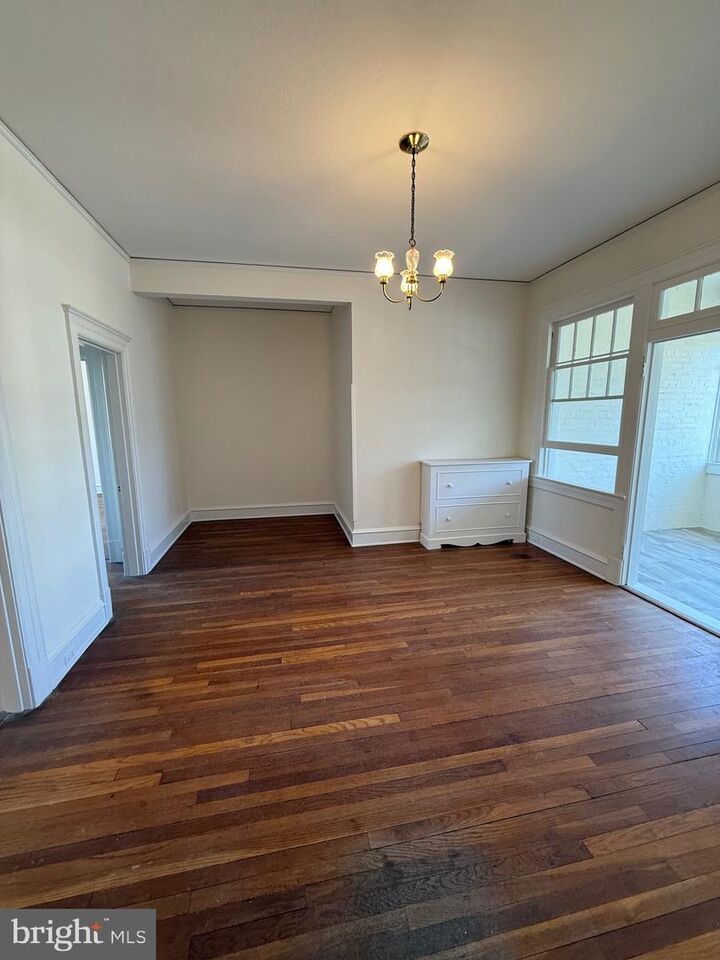 Property Photo:  700 Prince Edward Street 2  VA 22401 