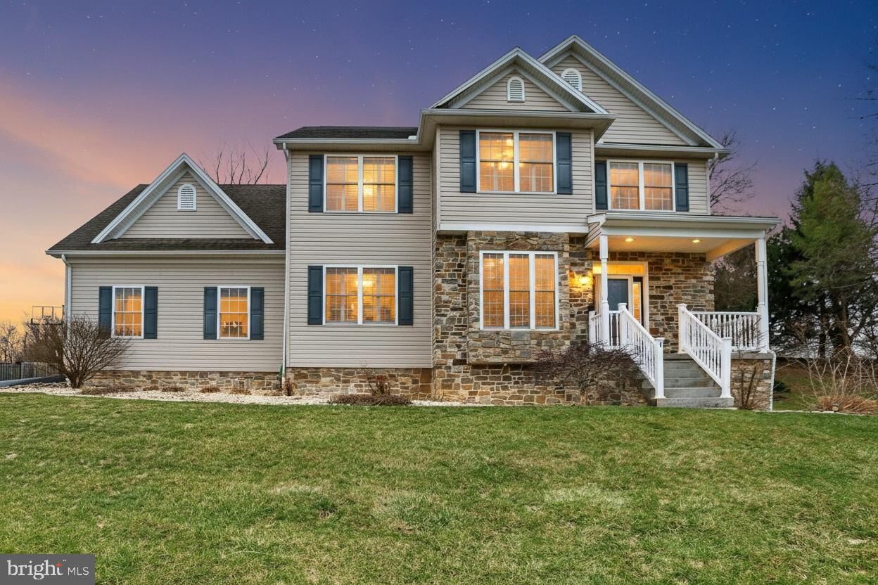 Property Photo: 5 Madison Circle PA 17015