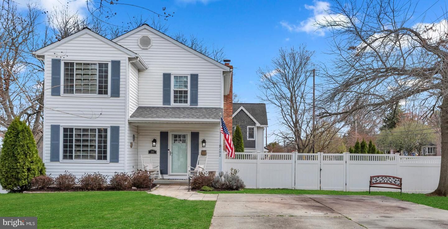 Property Photo:  202 Glen Avenue  MD 21401 