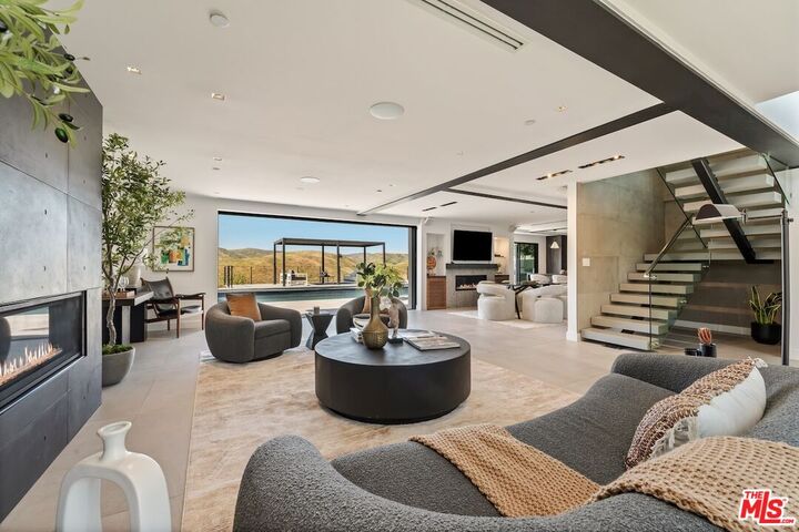 Property Photo: 26029 Farmfield Rd CA 91302