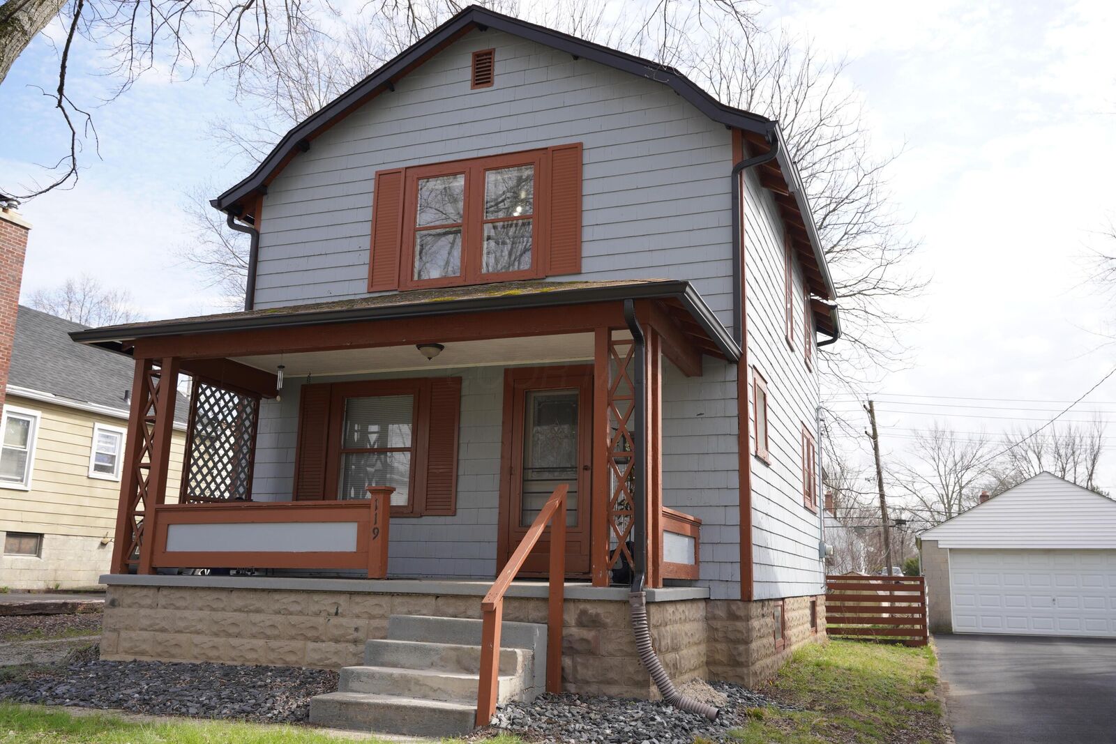 Property Photo: 119 E Lincoln Avenue OH 43214