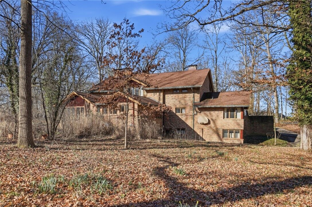 Property Photo:  2438 Signal Hill Road  OH 45504 