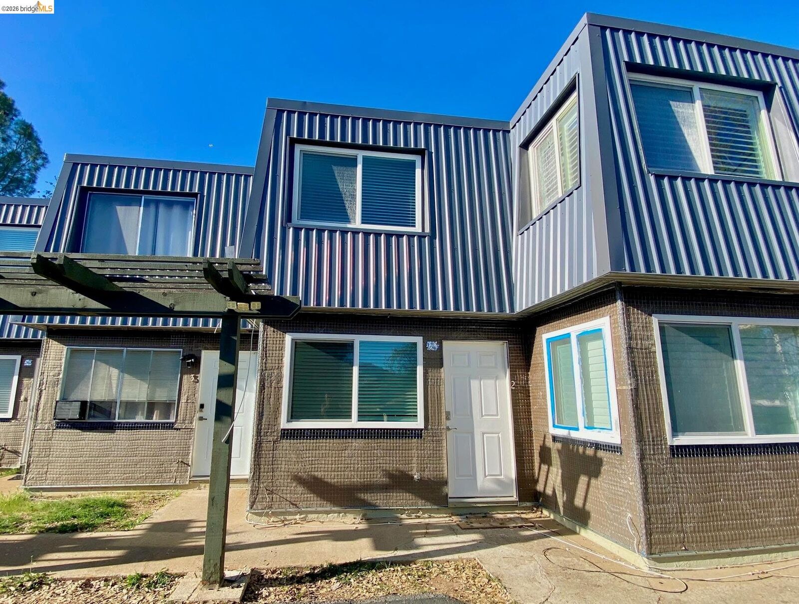 Property Photo:  19096 Dyer Ct 2  CA 95321 