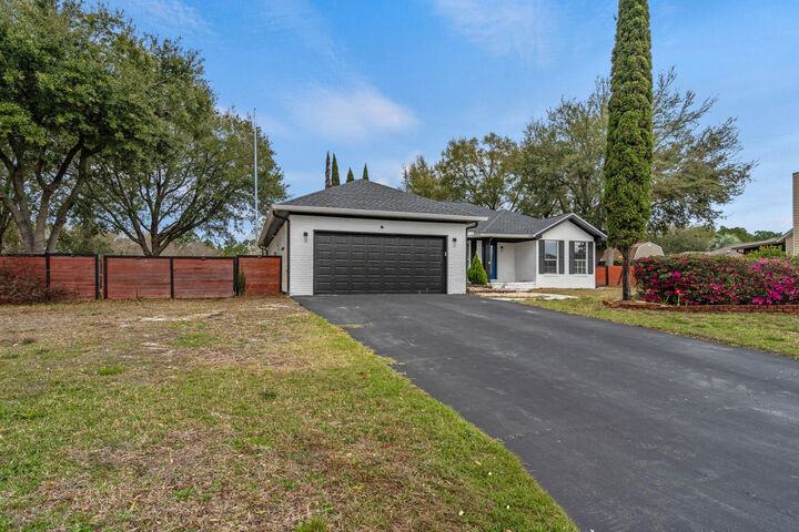 Property Photo:  2187 Calle De Castelar  FL 32566 