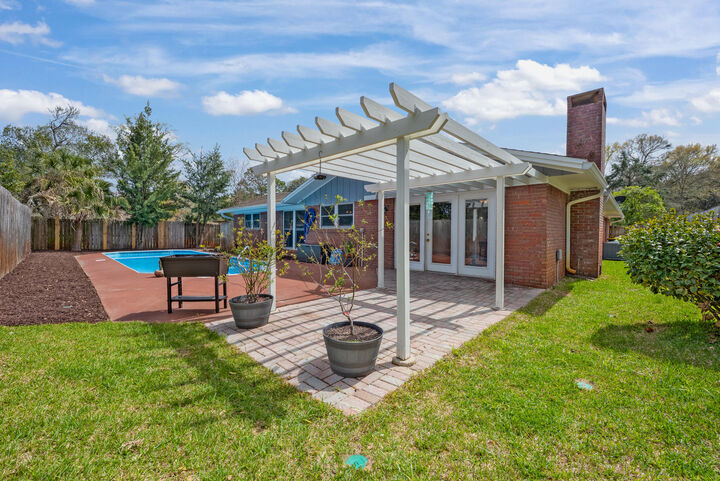 Property Photo:  5 NW Cinderella Court  FL 32547 