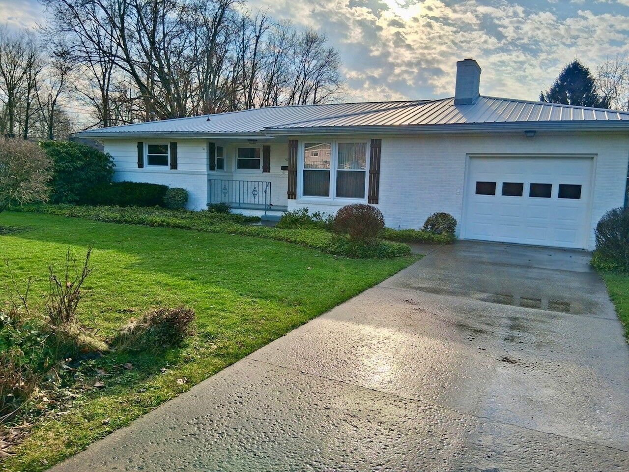Property Photo:  95 Third Avenue  PA 16401 