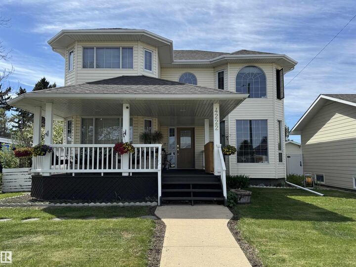 4222 49A Street — photo 1