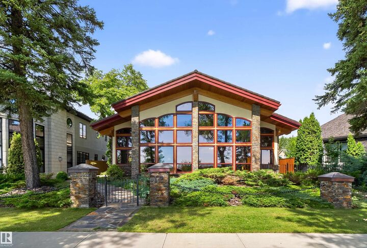 Property Photo:  12 Wellington Crescent NW  AB T5N 3V2 