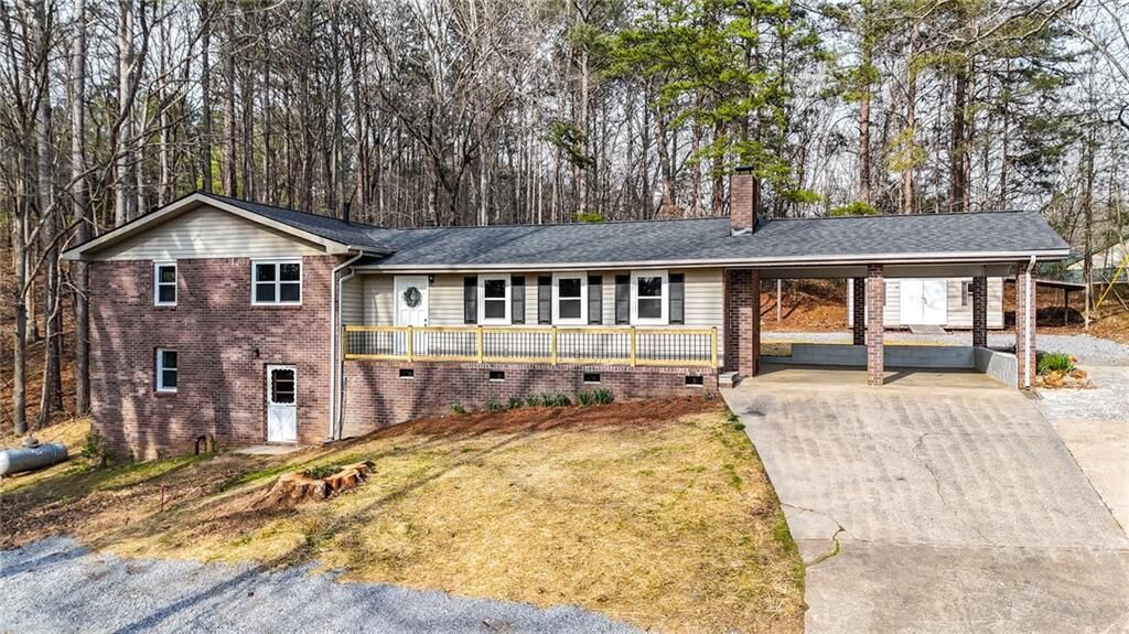 Property Photo:  237 Lusk Court  GA 30114 