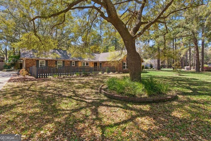 Property Photo:  139 Mackay Drive  GA 31525 