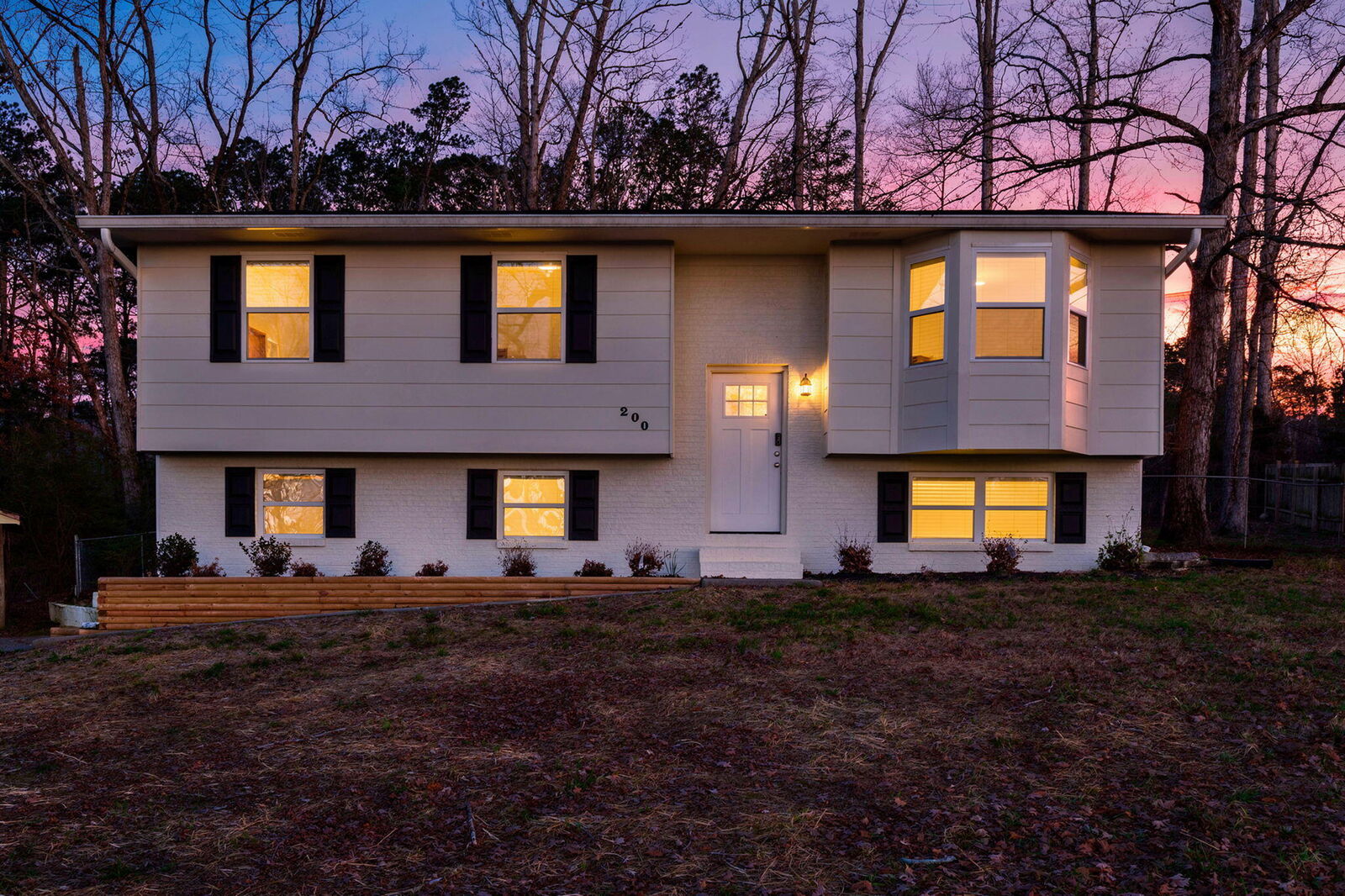 Property Photo:  200 Starlet Circle NE  TN 37323 