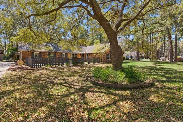 Property Photo:  139 Mackay Drive  GA 31525 