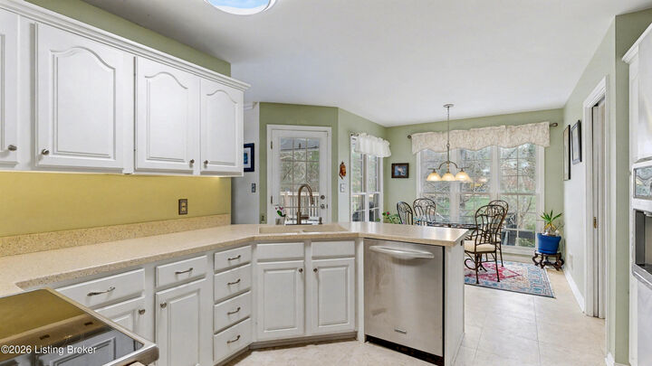 Property Photo:  5400 Highpoint Dr  KY 40014 