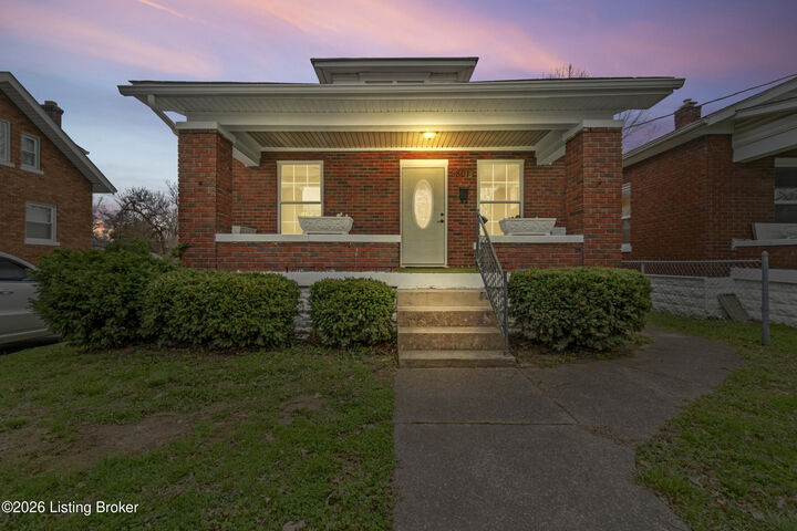 Property Photo:  801 S 40th St  KY 40211 