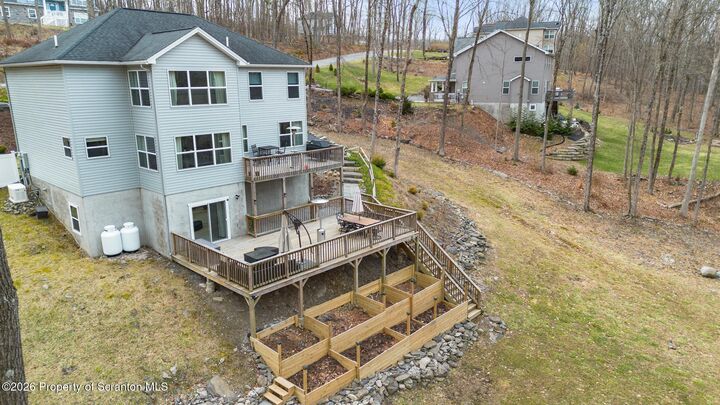 Property Photo:  968 McKinley Way  PA 18301 