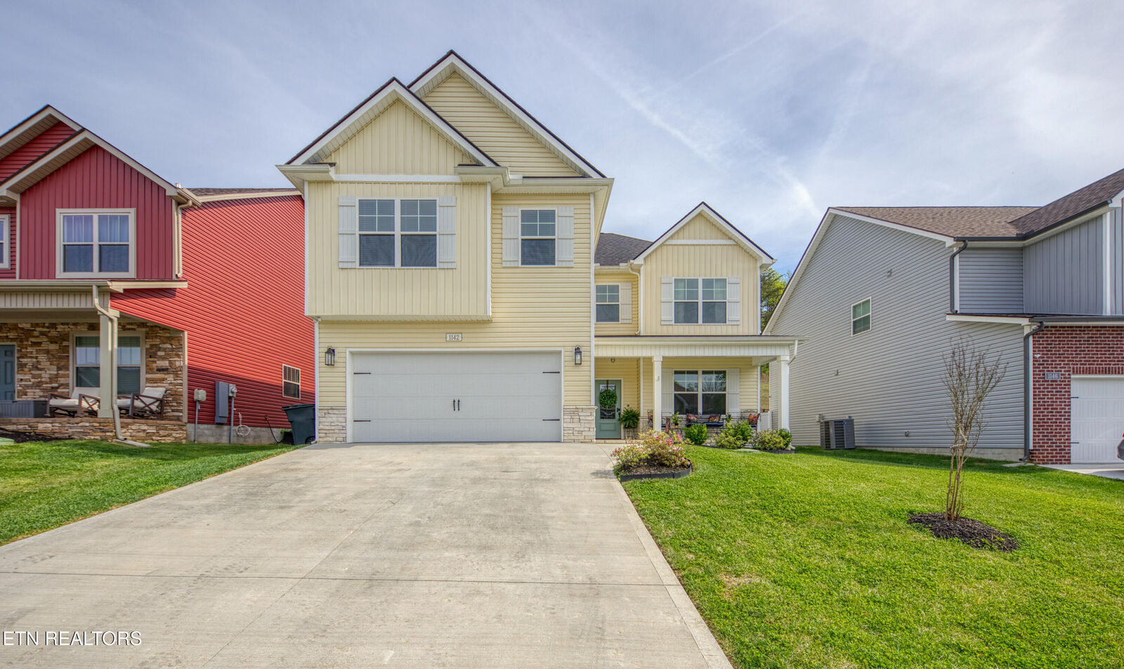 Property Photo: 1142 Madison Oaks Rd TN 37924