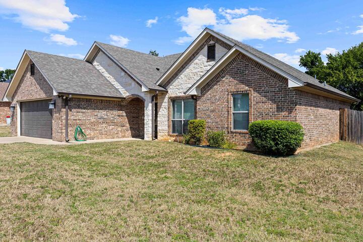 Property Photo: 771 Spencer TX 75704