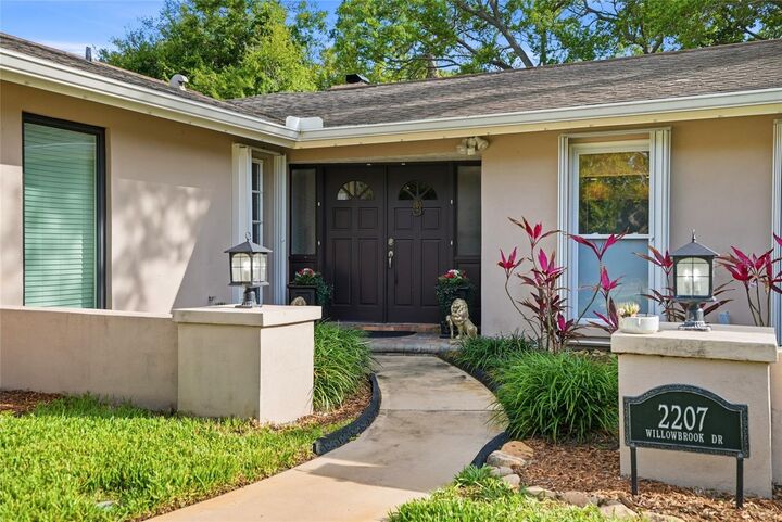 Property Photo:  2207 Willowbrook Dr  FL 33764 