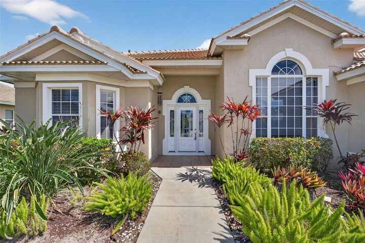 Property Photo:  4449 Golden Lake Drive  FL 34233 