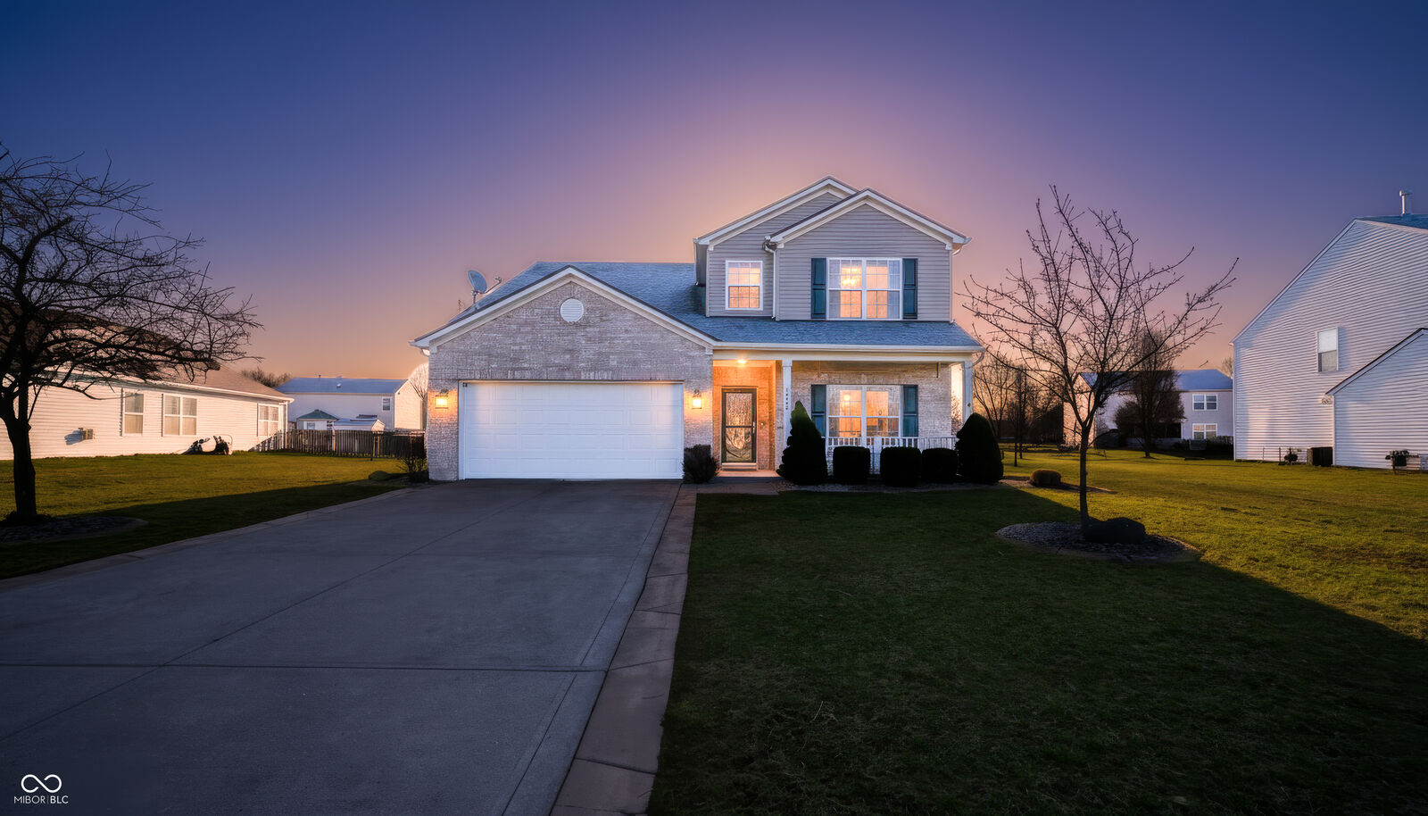 Property Photo: 1165 Wild Ridge Boulevard IN 46112