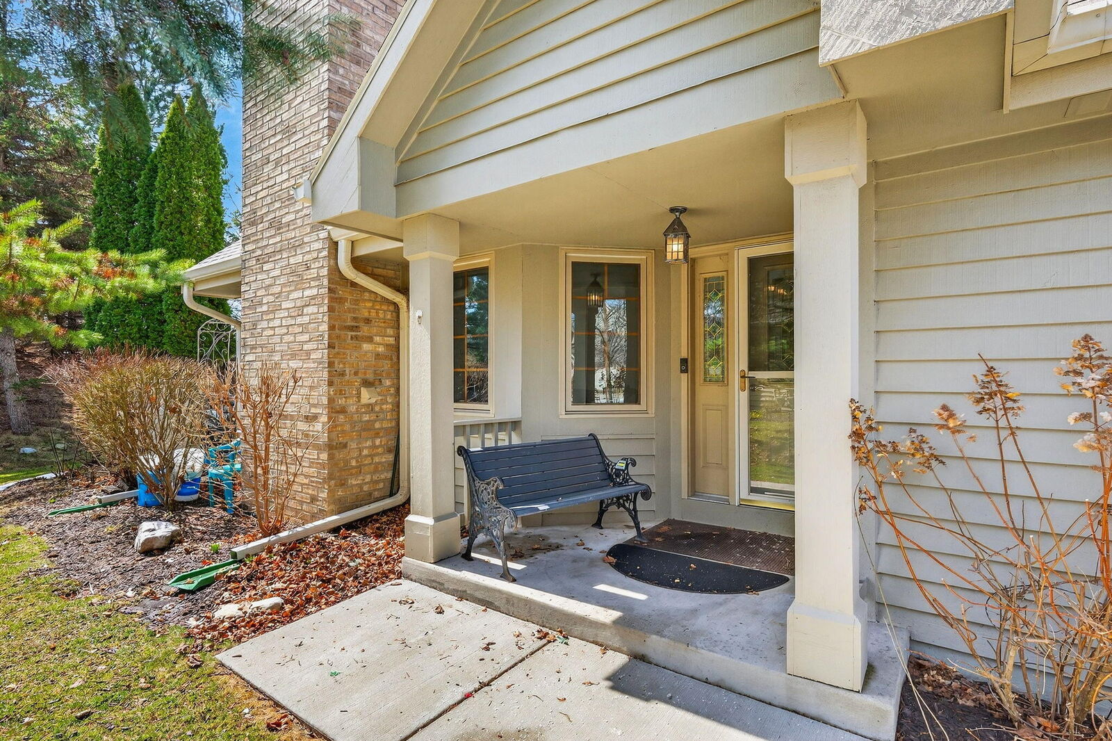 Property Photo:  N21w24327 Cumberland Dr  WI 53072 