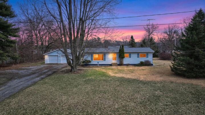 Property Photo:  131 Eaglehurst Drive  MI 49249 