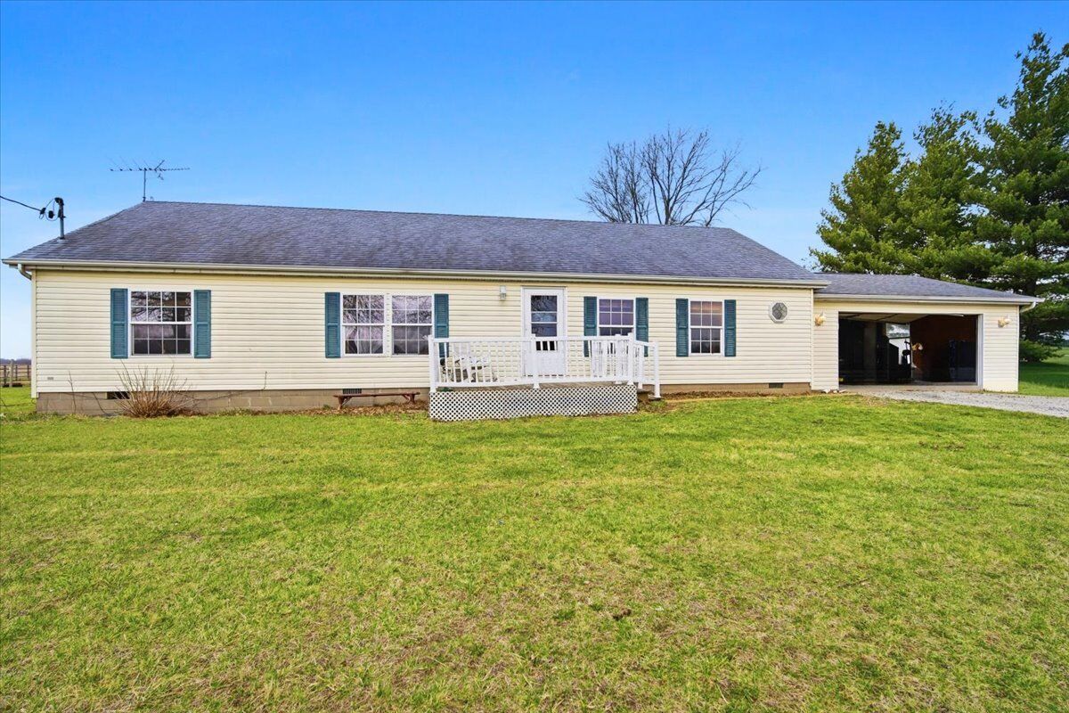 Property Photo:  6009 Park Road  IL 61727 