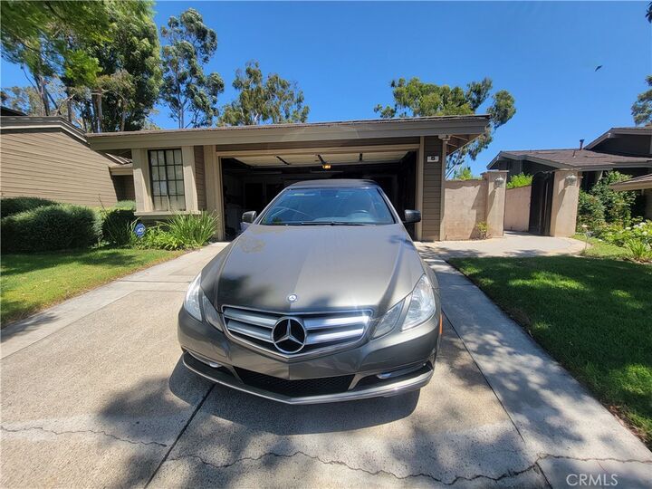 Property Photo:  5 Morning Glory  CA 92603 