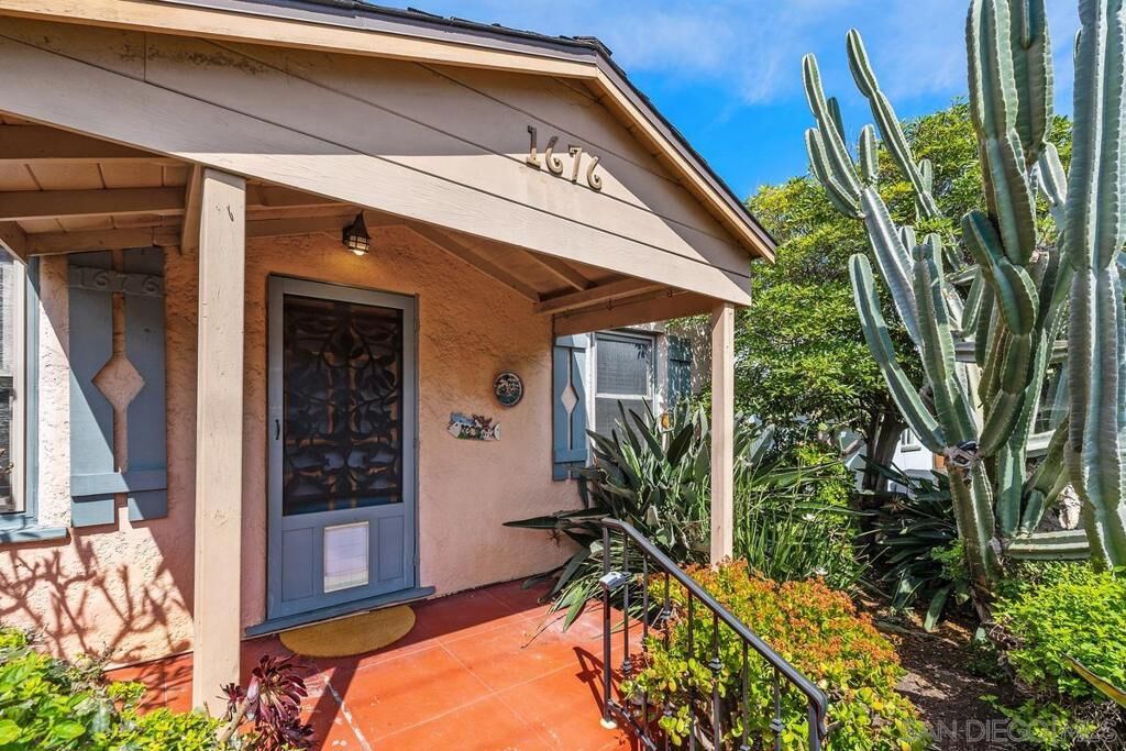 Property Photo:  1676 Cable St  CA 92107 