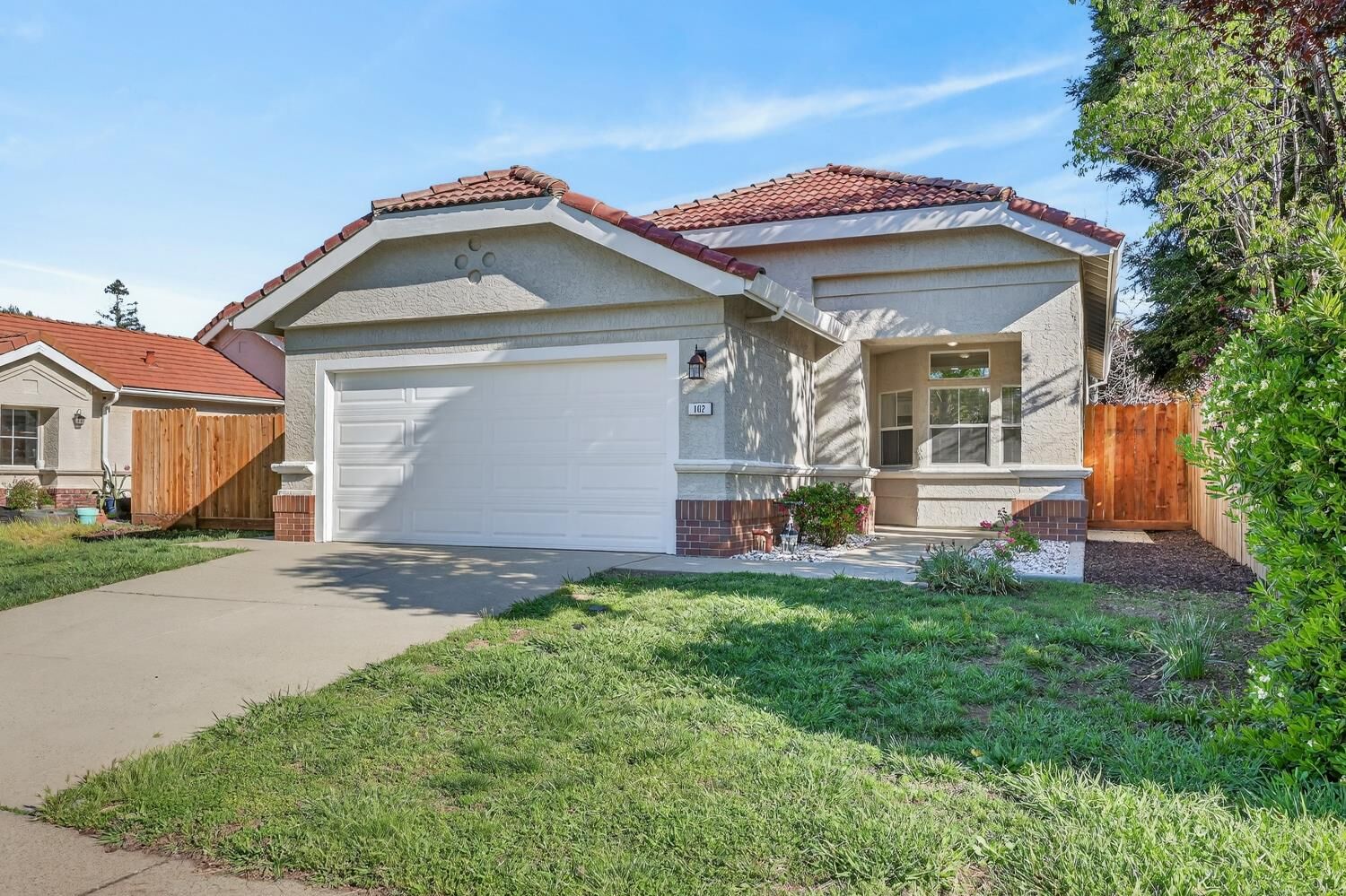 Property Photo:  102 Moylan Way  CA 95630 